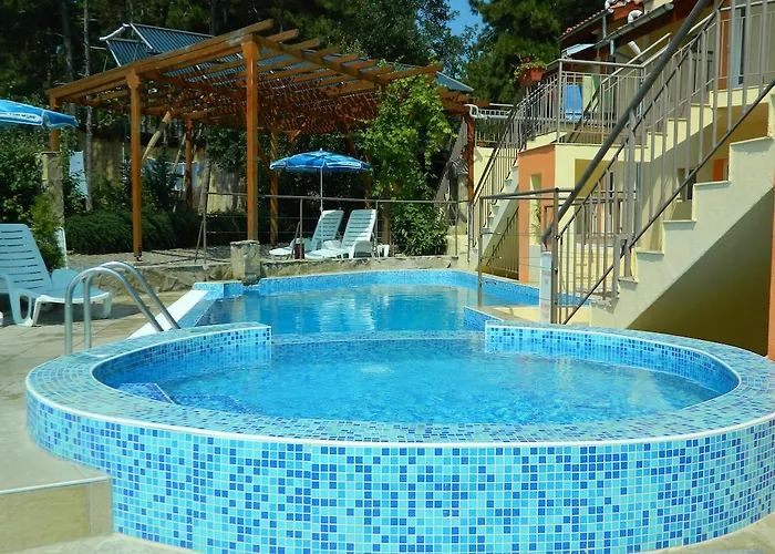 Отель Family Privileg 3*