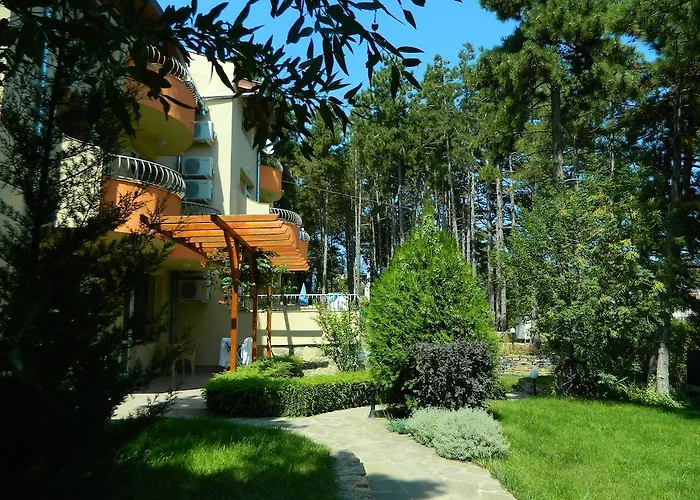 Отель Family Privileg